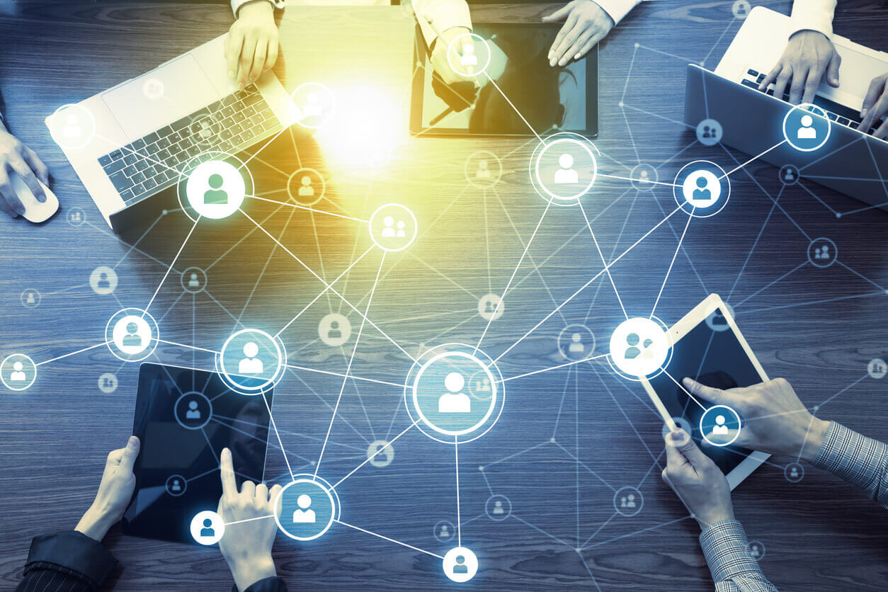 Salesforce B2B E-commerce Çözümleri ile Gelirinizi Arttırın 8 Salesforce B2B E-commerce Çözümleri ile Gelirinizi Arttırın